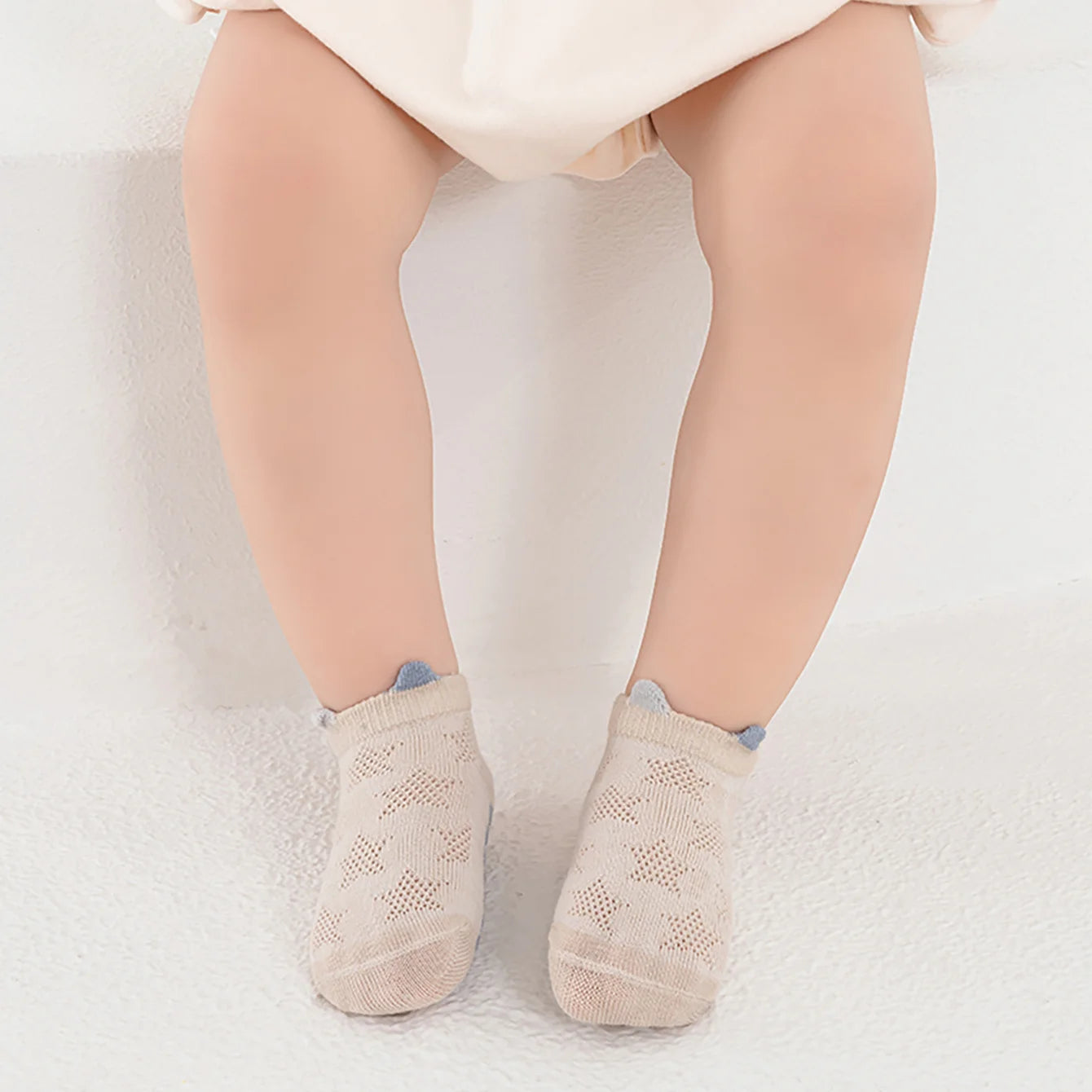 Chaussettes antidérapantes bébé – Lot de 4 paires (0-6 ans)